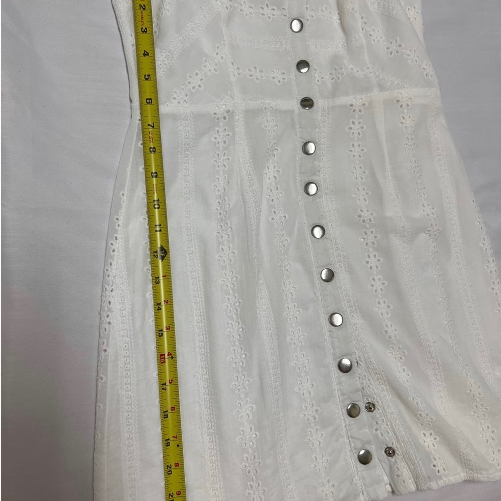 MEDIUM White Lace Mini Dress